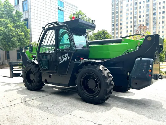 Huazuan Telehandler Factory 4,0 tonnes 18,0 m Boom Hzzn Telehandler peut soulever des charges allant jusqu'à 4 tonnes avec une portée de flèche allant jusqu'à 18 m